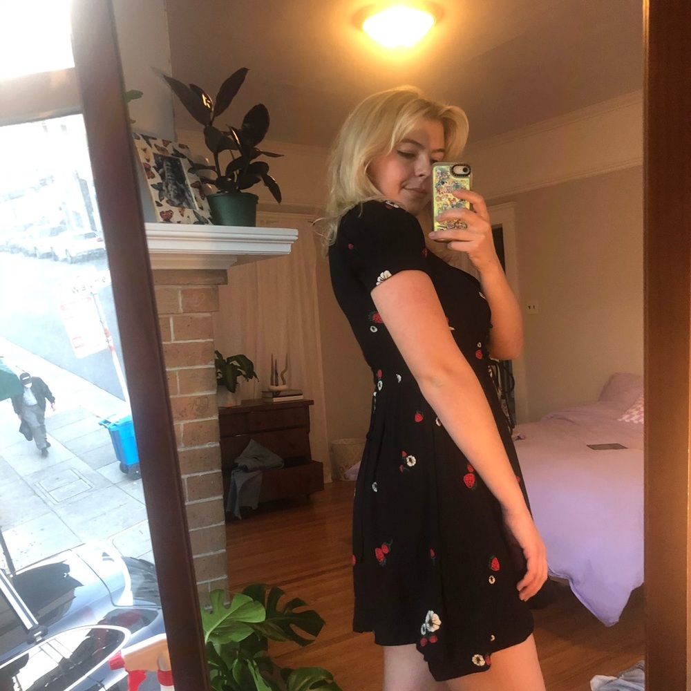 STRAWBERRY DRESS - Picture 3 of 5